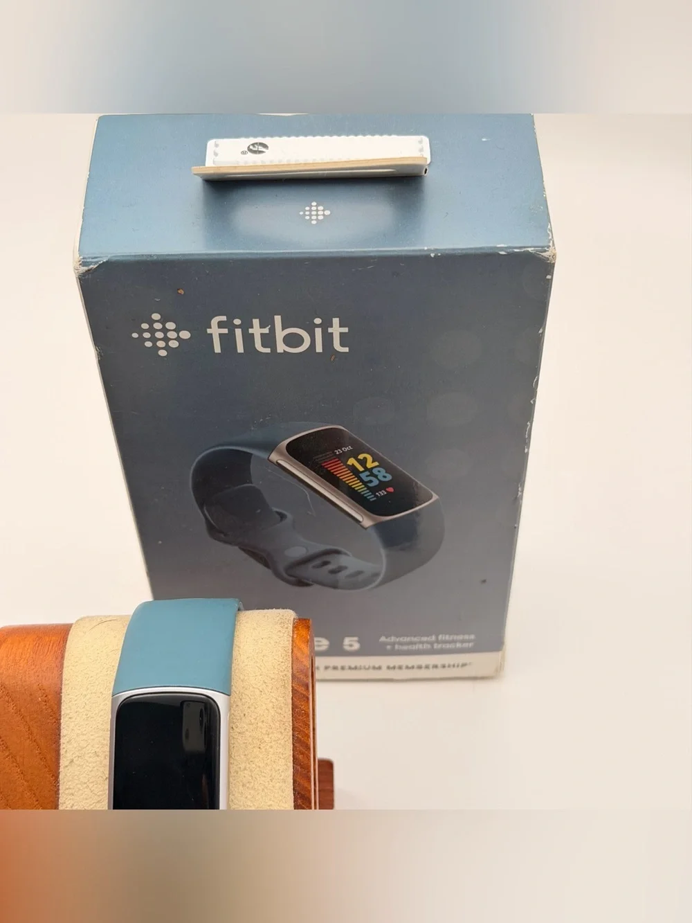 Fitbit Charge 5, Full Set, Tested, Manuals, Blue/silver, Charger Included